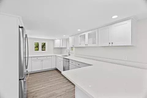 42 High St, Gloucester, MA 01930 photo 11