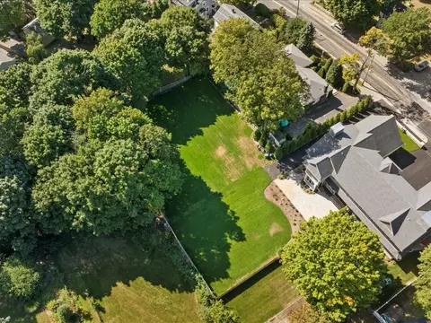 392 Cedar St #392, Dedham, MA 02026 photo 5