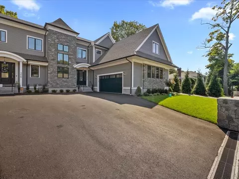 392 Cedar St #392, Dedham, MA 02026 photo 3