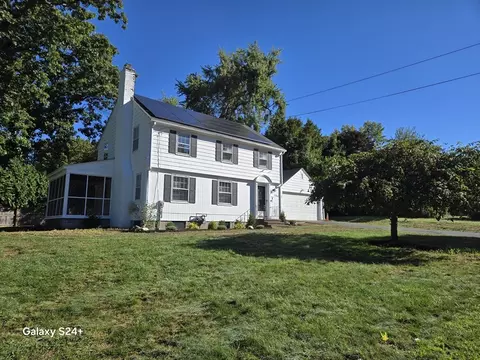 154 Pleasantview Ave, Longmeadow, MA 01106