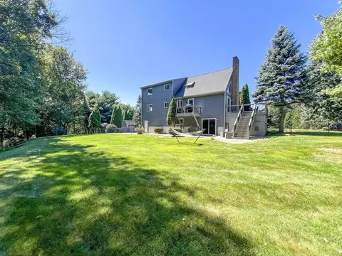 Exterior - 3 Forest Park Dr, Mendon, MA 01756 photo 5 of 5