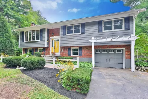 554 Forest St, Bridgewater, MA 02324