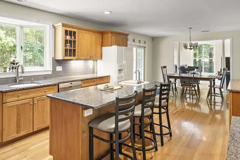 43 Wagon Rd, Walpole, MA 02081 photo 15