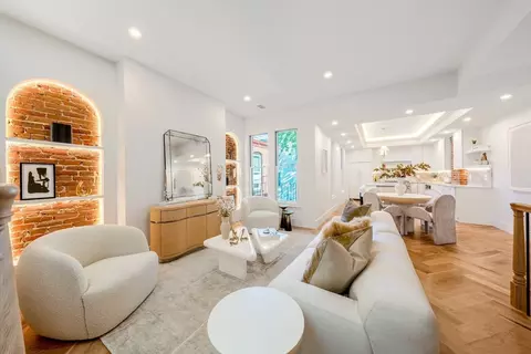 34 Pearl St #2, Cambridge, MA 02139