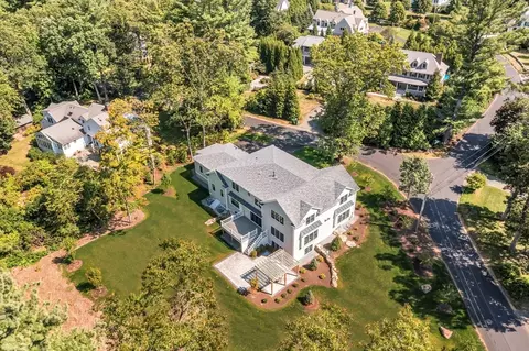 85 Alcott Rd, Concord, MA 01742