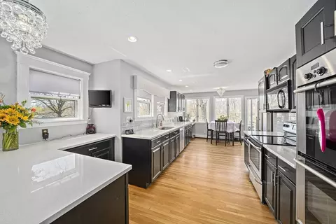 Kitchen - 4 Sunset Rd, Braintree, MA 02184 photo 1 of 3