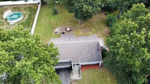 3 Intervale Rd, Springfield, MA 01118 photo 2
