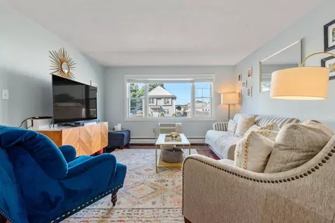 475 Sea St #3, Quincy, MA 02169