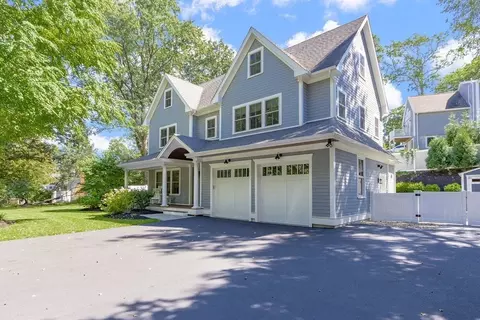 23 Mclean St, Wellesley, MA 02481