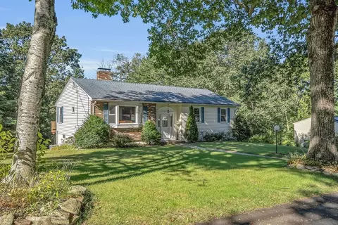 261 Chapel St, Gardner, MA 01440