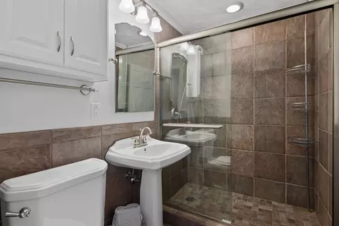 17 Lewis St, Reading, MA 01867 photo 18