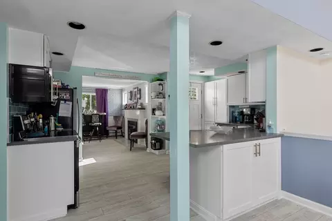 17 Lewis St, Reading, MA 01867 photo 12