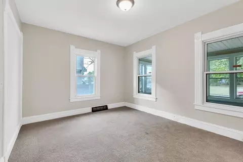 34-36 White St, Springfield, MA 01108 photo 9