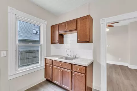 34-36 White St, Springfield, MA 01108 photo 6