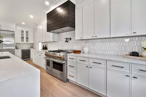 40 Lake Dr, Needham, MA 02492 photo 7