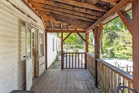 110 Maple St, Warren, MA 01083 photo 33