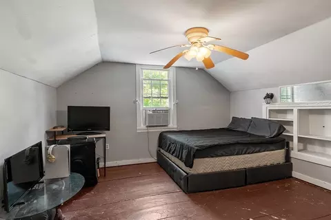 110 Maple St, Warren, MA 01083 photo 10