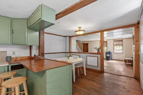 110 Maple St, Warren, MA 01083 photo 4