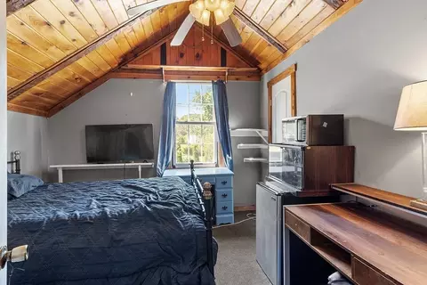 110 Maple St, Warren, MA 01083 photo 6
