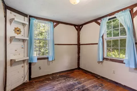 110 Maple St, Warren, MA 01083 photo 12