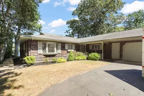 74 Herring Run Dr, Barnstable, MA 02632 photo 4