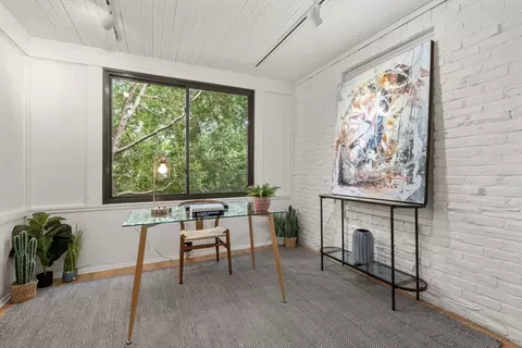 357 Clinton Rd, Brookline, MA 02445 photo 8