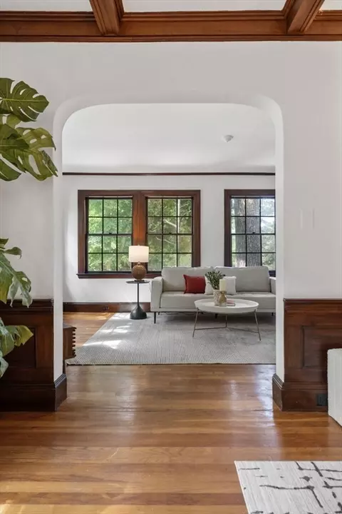 357 Clinton Rd, Brookline, MA 02445 photo 6
