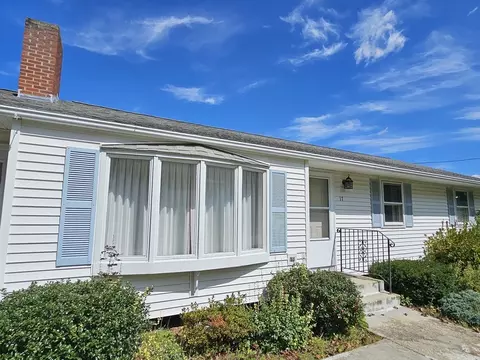 17 Murray Ave, Auburn, MA 01501