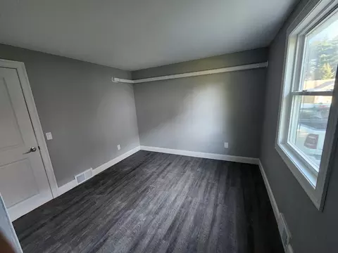37 White St, Chicopee, MA 01013 photo 12