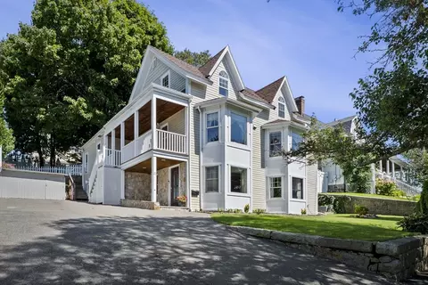 22-24 Rockland St, Swampscott, MA 01907