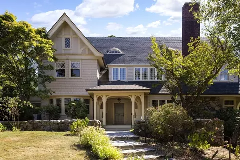 476 Heath St, Brookline, MA 02467