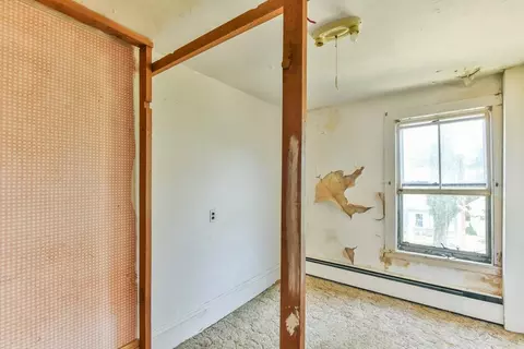 Bedroom - 14 Crosby St, Webster, MA 01570 photo 3 of 13