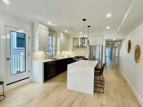 106 Webster #301, Boston, MA 02128