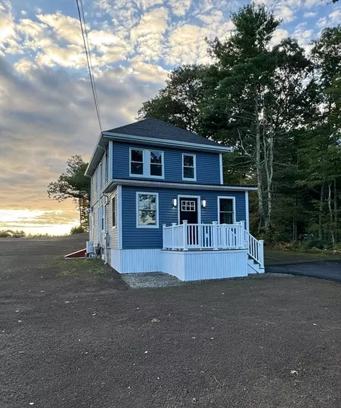 449 Reed Rd, Dartmouth, MA 02747