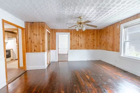 60 North St, Ware, MA 01082 photo 11