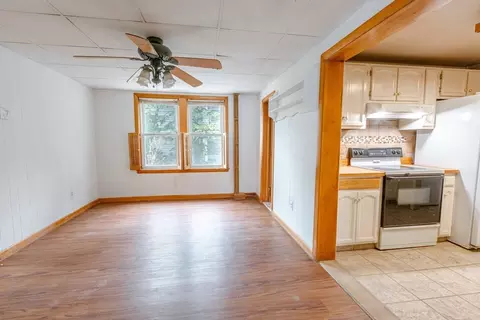 60 North St, Ware, MA 01082 photo 5