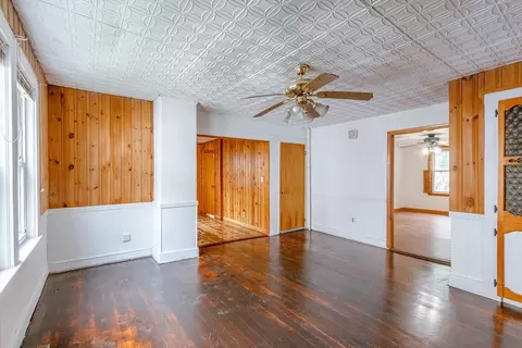 60 North St, Ware, MA 01082 photo 9