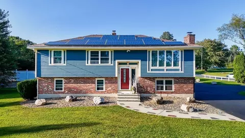 152 Fox Ave, Dracut, MA 01826 photo 2