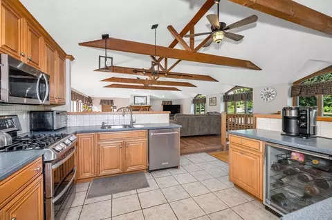 152 Fox Ave, Dracut, MA 01826 photo 7