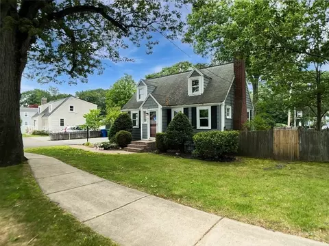 444 Lowell St, Reading, MA 01867 photo 32