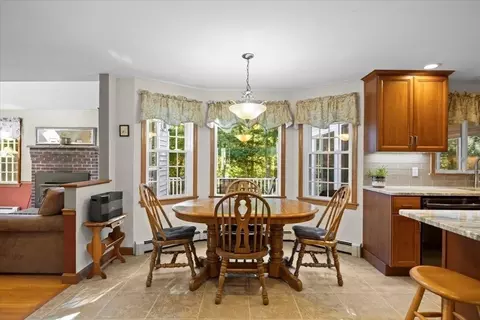 181 Devon St, Taunton, MA 02780 photo 7