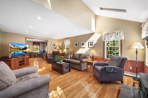 181 Devon St, Taunton, MA 02780 photo 13