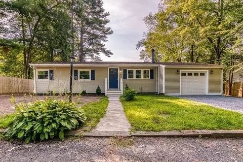 15 Island Rd, Lakeville, MA 02347