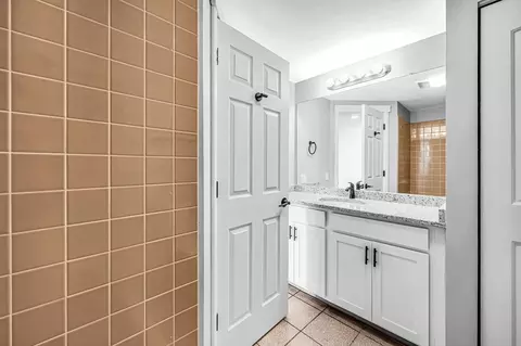 34 Sumner Ave #407, Springfield, MA 01108 photo 16
