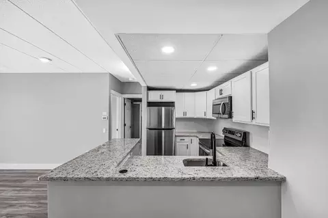34 Sumner Ave #407, Springfield, MA 01108 photo 5