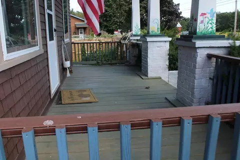 Exterior - 7 State Rd, South Deerfield, MA 01373 photo 3 of 7