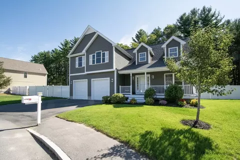 52 Saw Mill Ln, Rockland, MA 02370