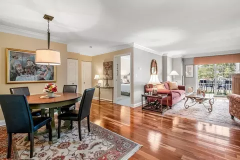 160 Commandants Way # 106, Chelsea, MA 02150