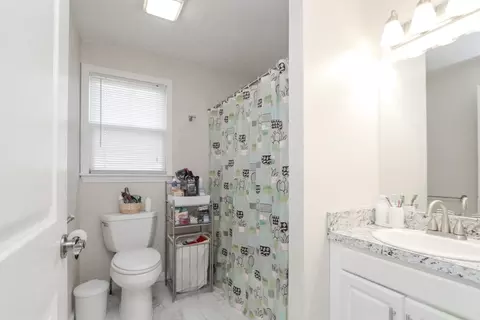 12-14 Sylvan St, Springfield, MA 01108 photo 15