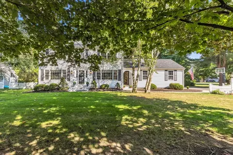 67 Blueberry Hill Rd, Longmeadow, MA 01106